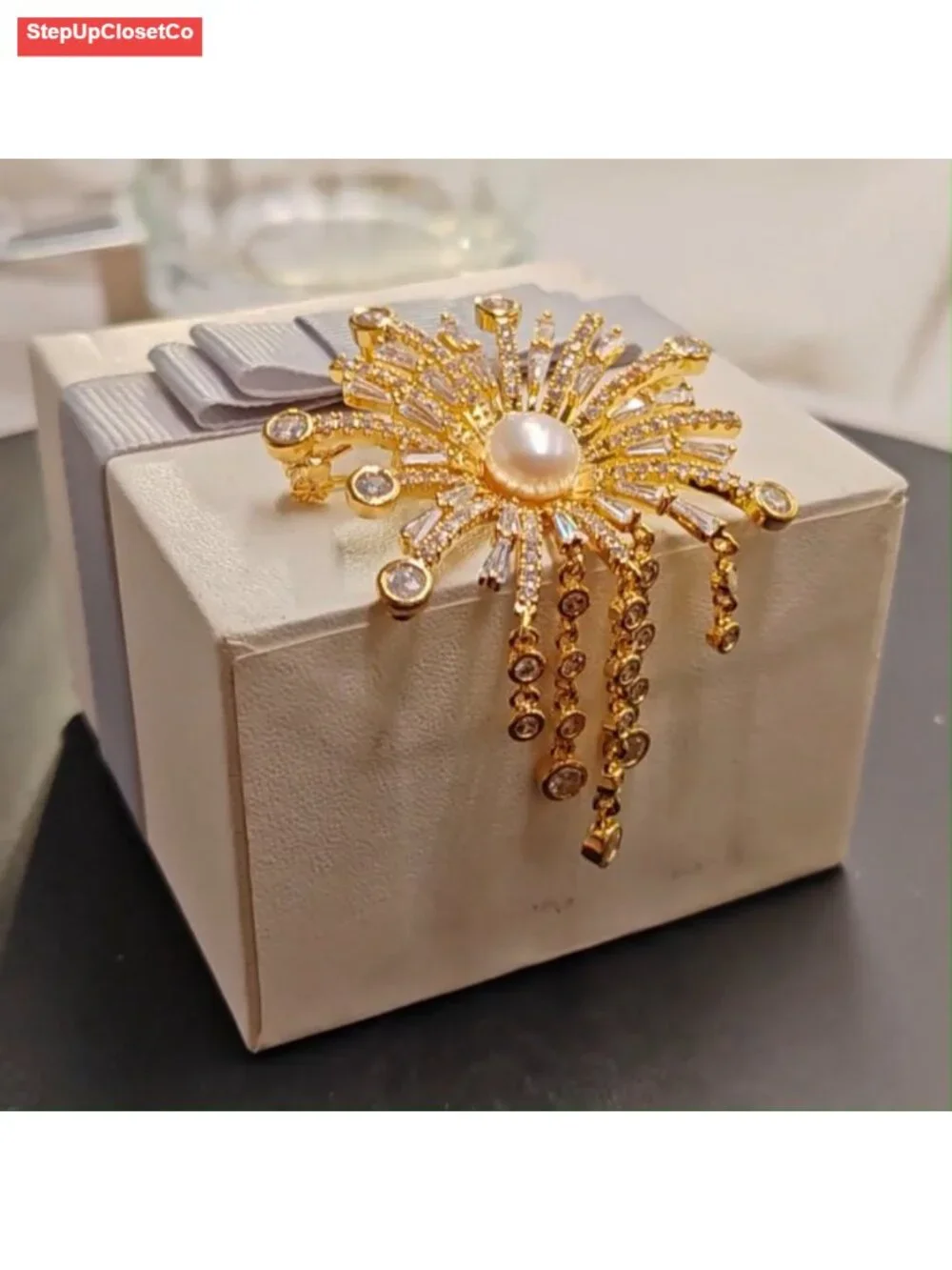 Cubic Zircon Pearl Sunburst Brooch Fringe Tassel Pin